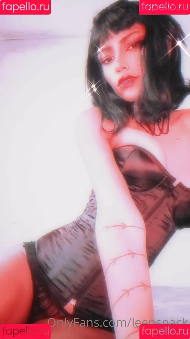 Viollet Collins Onlyfans Photo Gallery 