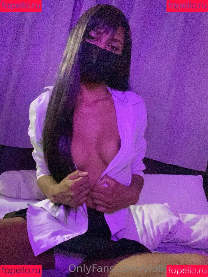 Viollet Collins Onlyfans Photo Gallery 