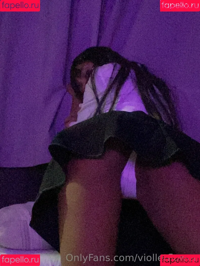 Viollet Collins Onlyfans Photo Gallery 