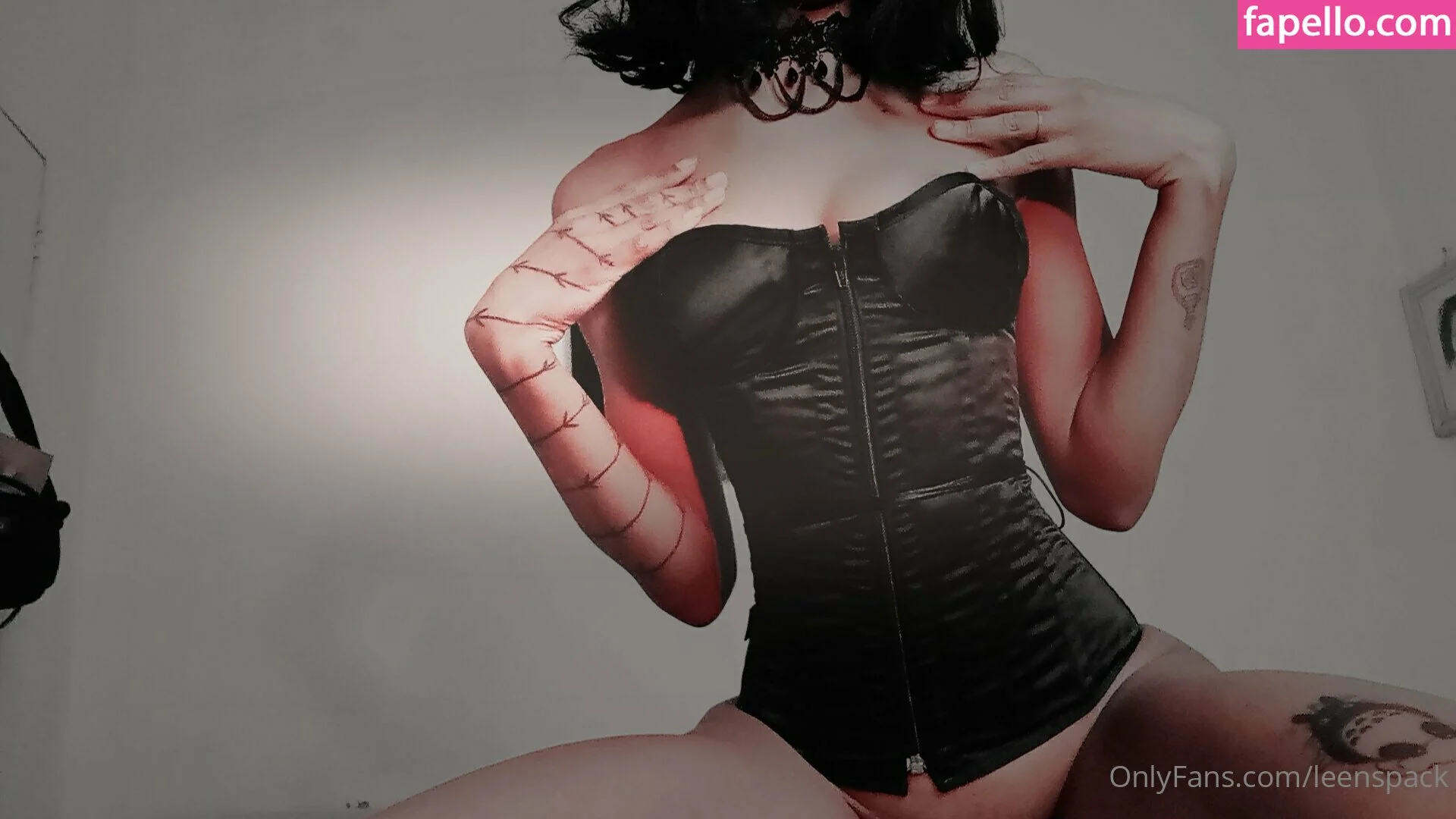 Viollet Collins Onlyfans Photo Gallery 