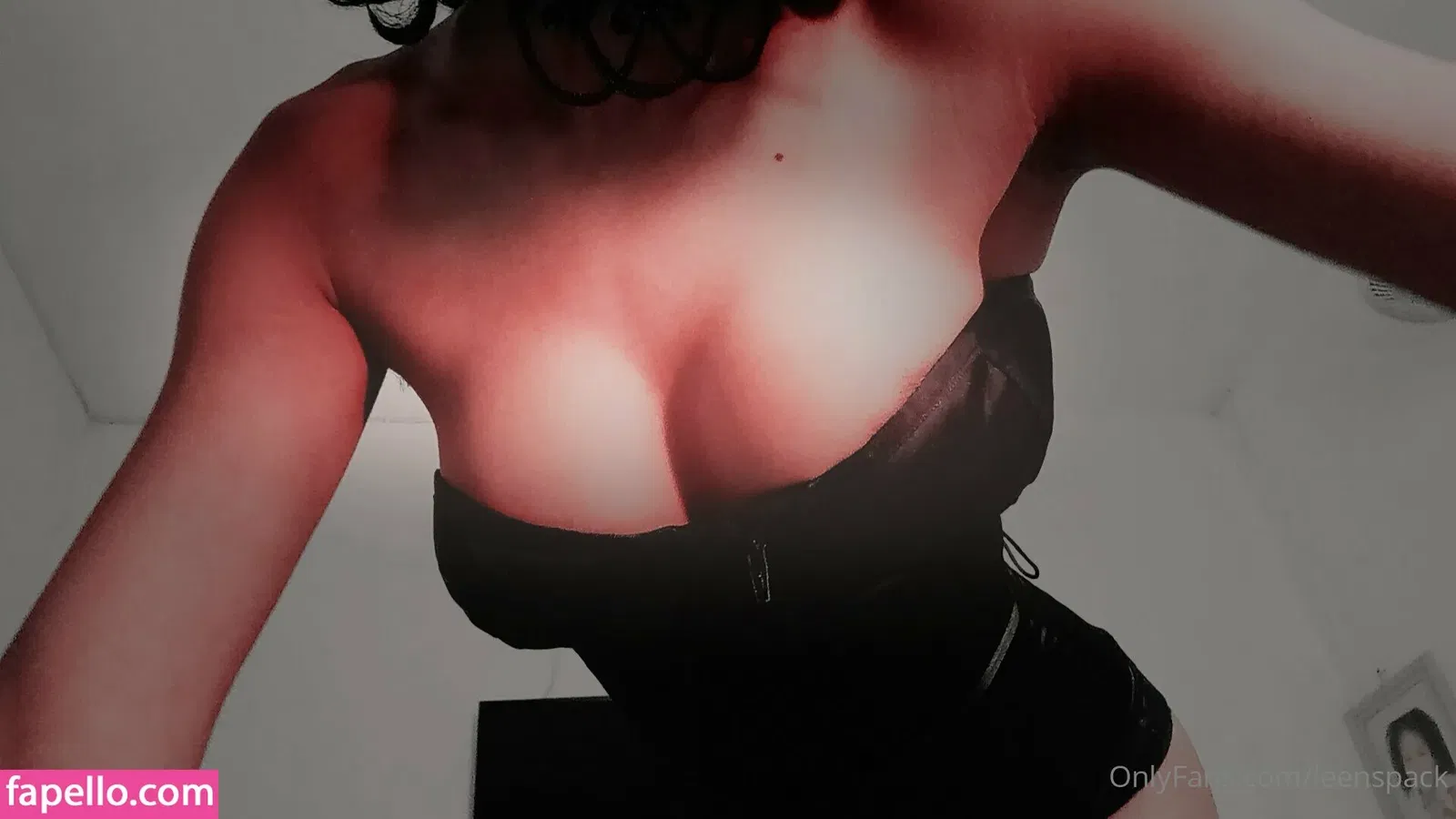 Viollet Collins Onlyfans Photo Gallery 