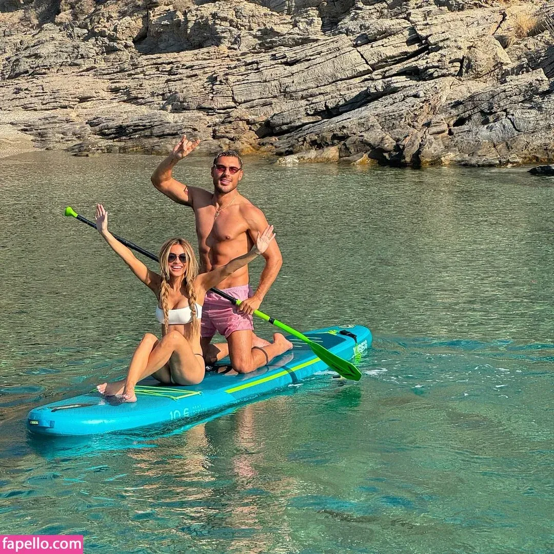 Chrishell Stause Onlyfans Photo Gallery 