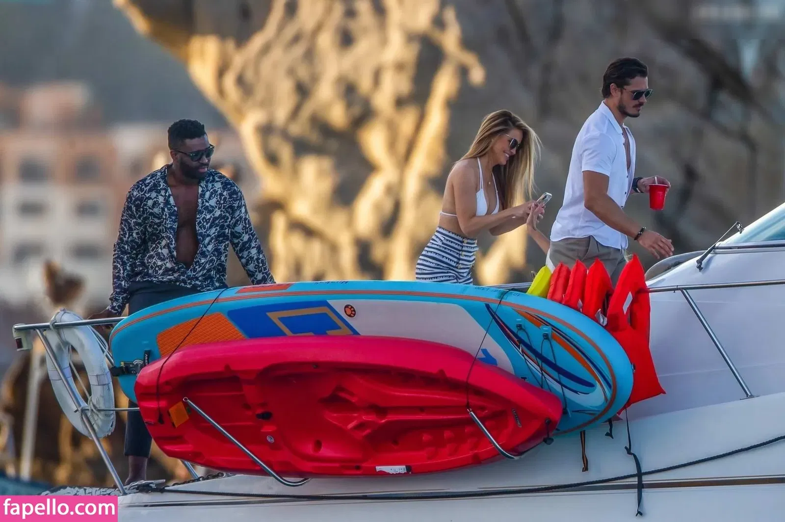 Chrishell Stause Onlyfans Photo Gallery 