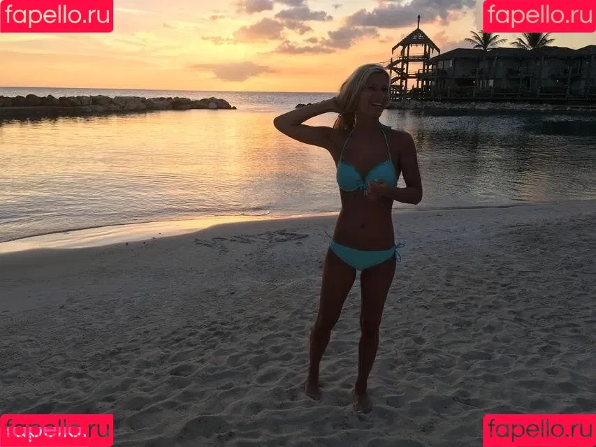 Melanie Schweiger Onlyfans Photo Gallery 