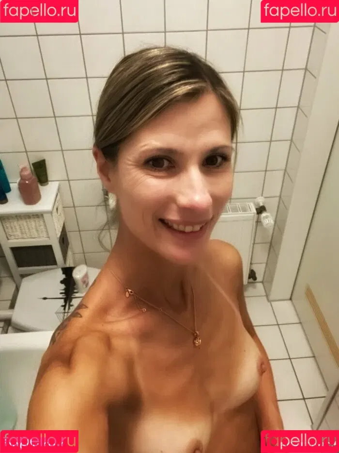 Melanie Schweiger Onlyfans Photo Gallery 