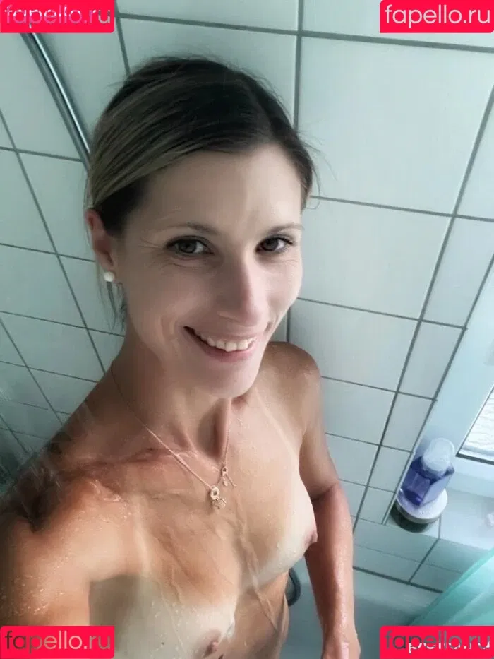 Melanie Schweiger Onlyfans Photo Gallery 
