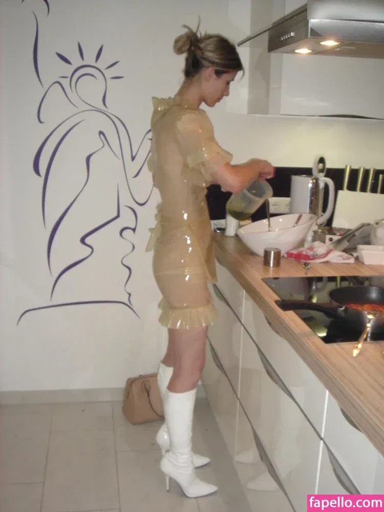 Melanie Schweiger Onlyfans Photo Gallery 