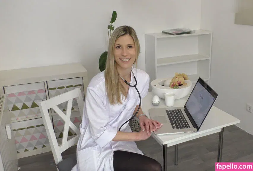 Melanie Schweiger Onlyfans Photo Gallery 