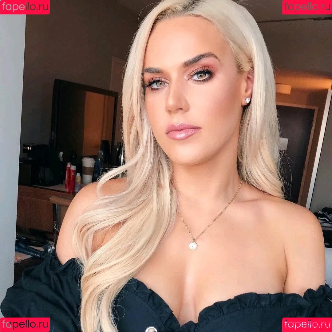 CJ Perry aka Lana Onlyfans Photo Gallery 