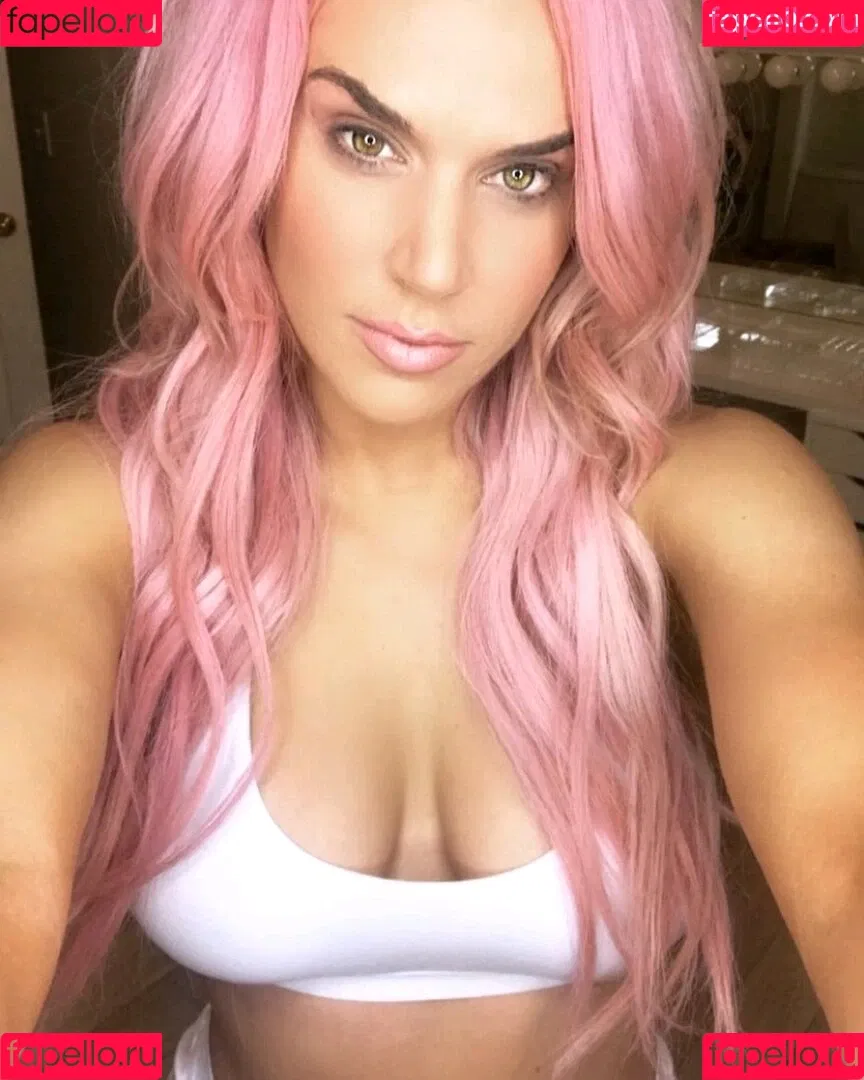 CJ Perry aka Lana Onlyfans Photo Gallery 