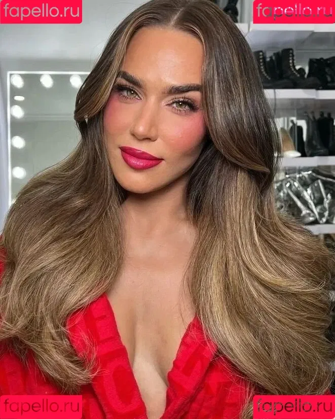 CJ Perry aka Lana Onlyfans Photo Gallery 