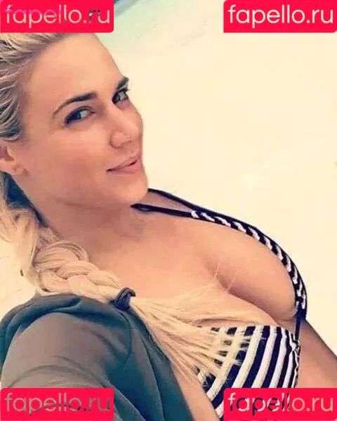 CJ Perry aka Lana Onlyfans Photo Gallery 