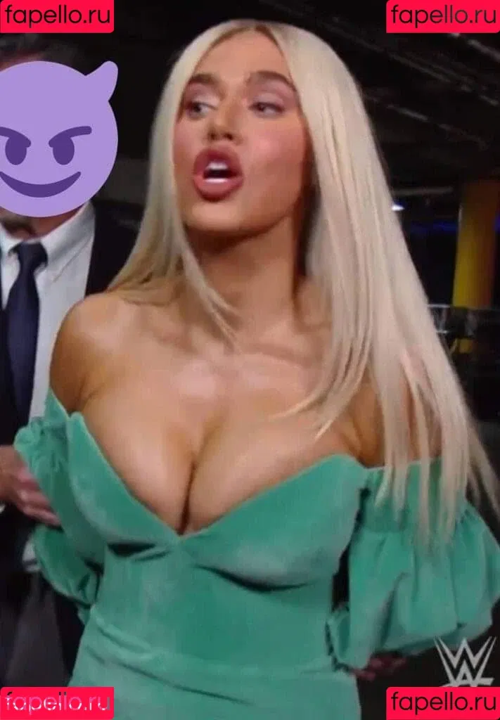 CJ Perry aka Lana Onlyfans Photo Gallery 