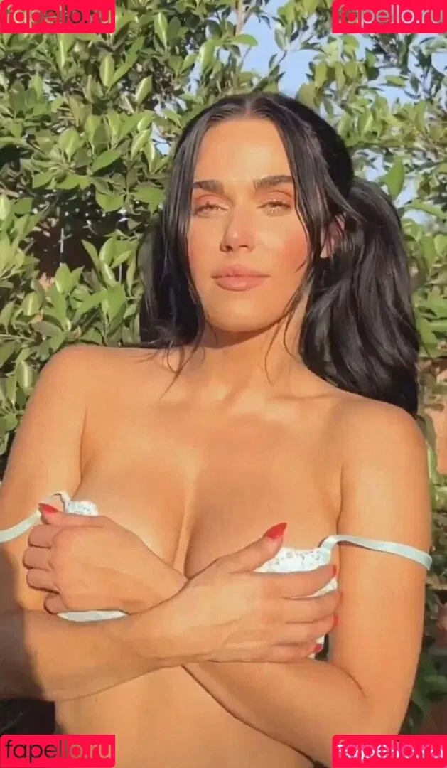 CJ Perry aka Lana Onlyfans Photo Gallery 