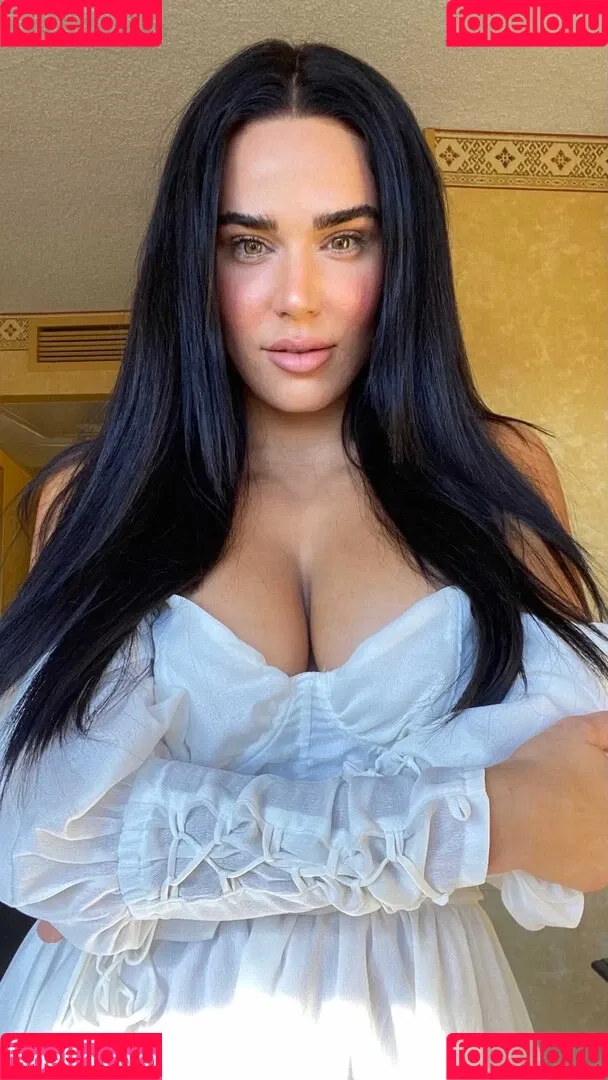 CJ Perry aka Lana Onlyfans Photo Gallery 