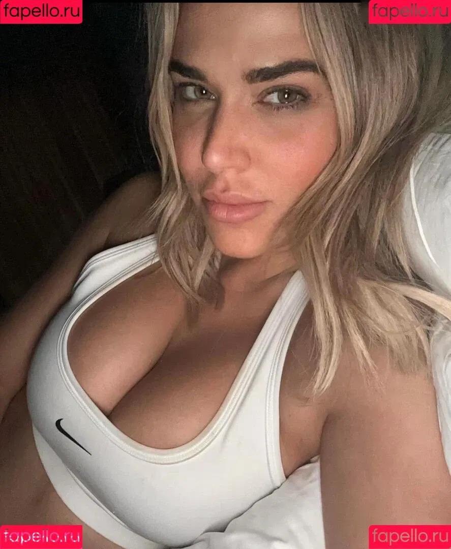 CJ Perry aka Lana Onlyfans Photo Gallery 