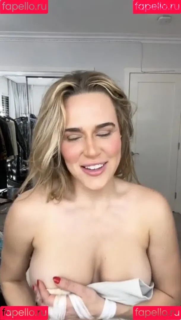 CJ Perry aka Lana Onlyfans Photo Gallery 