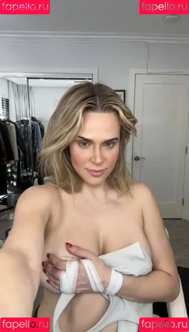CJ Perry aka Lana Onlyfans Photo Gallery 