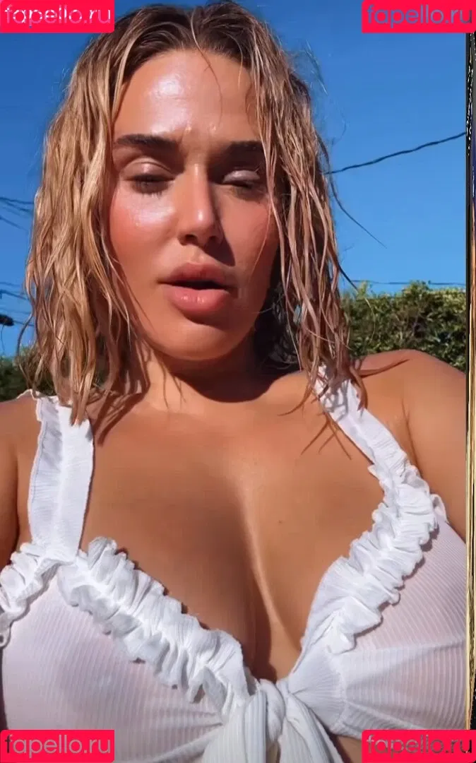 CJ Perry aka Lana Onlyfans Photo Gallery 