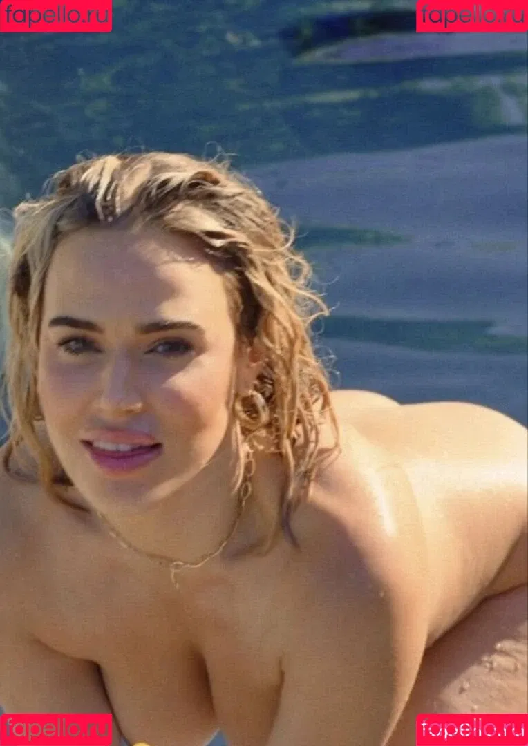 CJ Perry aka Lana Onlyfans Photo Gallery 