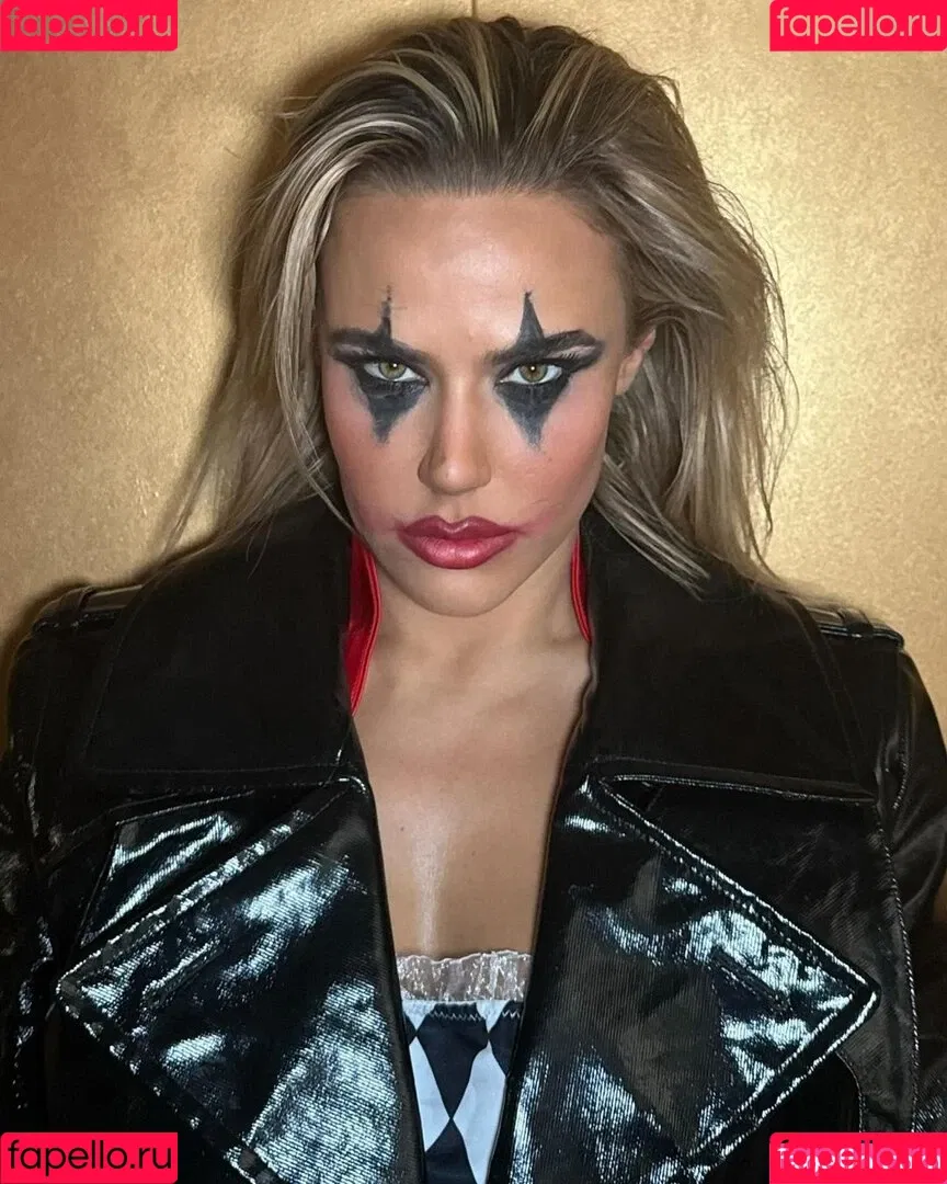 CJ Perry aka Lana Onlyfans Photo Gallery 