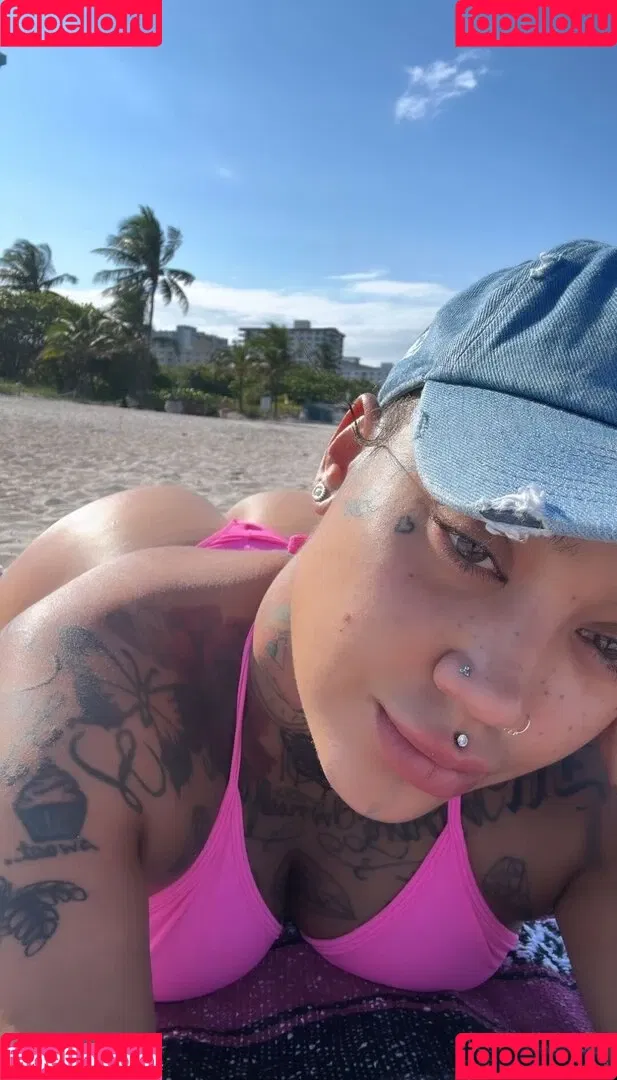 Donna Lombardi Onlyfans Photo Gallery 