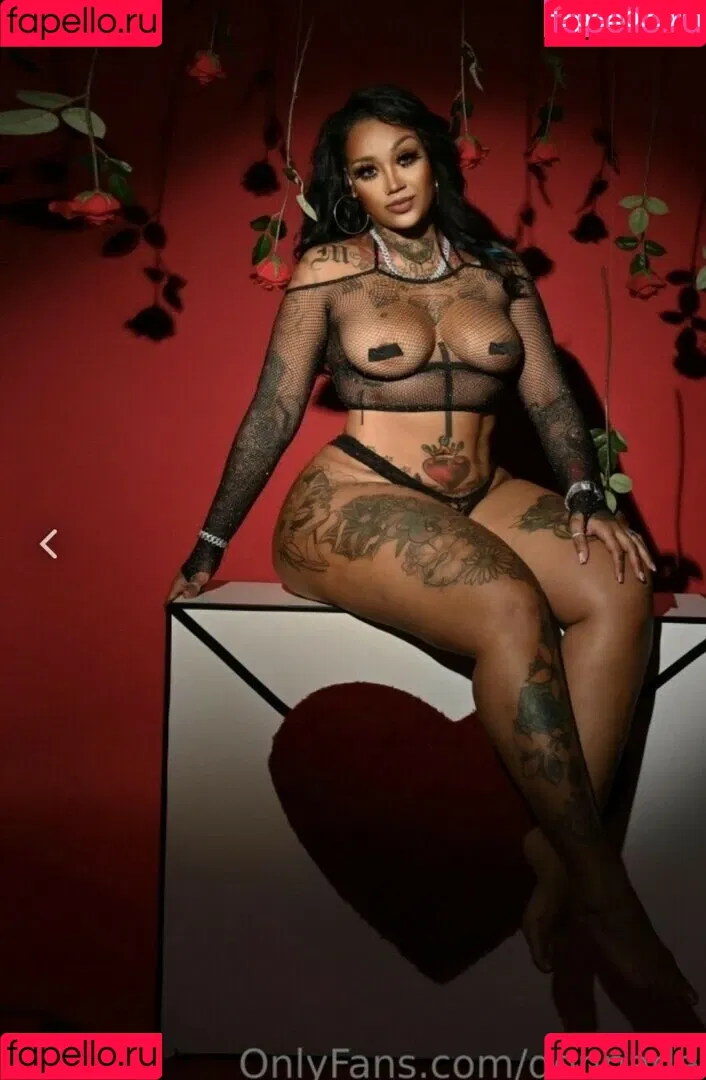 Donna Lombardi Onlyfans Photo Gallery 