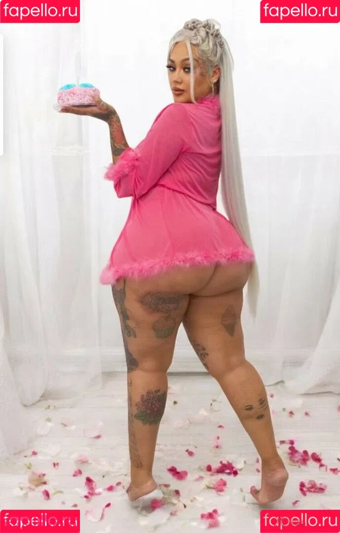 Donna Lombardi Onlyfans Photo Gallery 