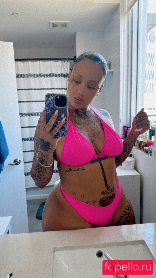 Donna Lombardi Nude Onlyfans Photo 23