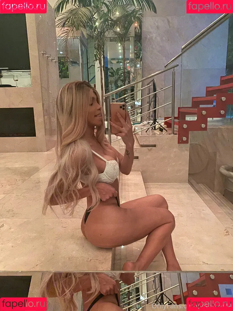 Sofia Rabello Onlyfans Photo Gallery 