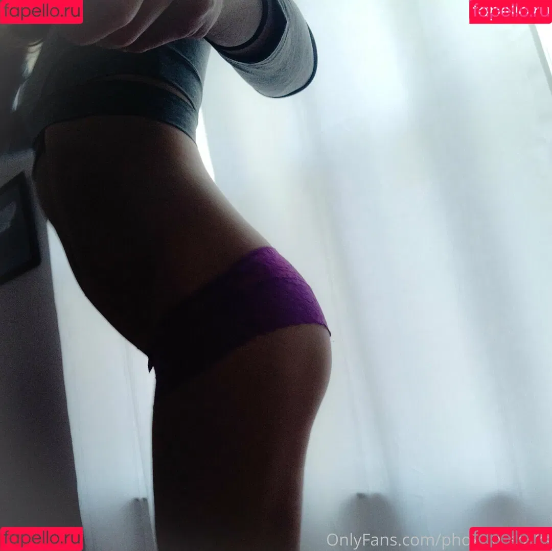 phox_in_socks Onlyfans Photo Gallery 