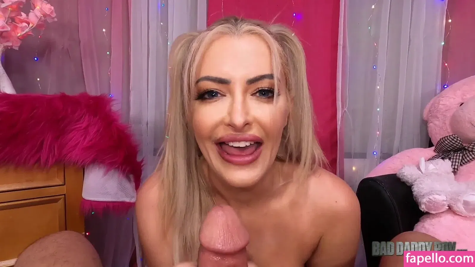 Linzee Ryder Onlyfans Photo Gallery 