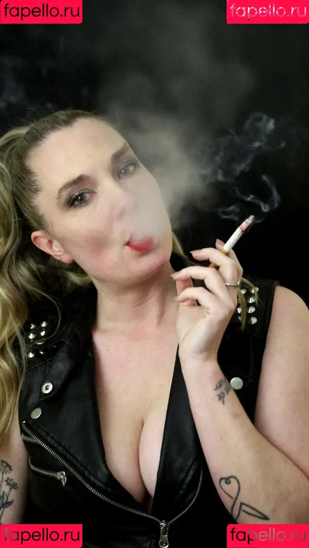 emmacantquit Onlyfans Photo Gallery 