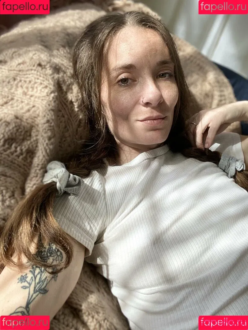 emmacantquit Onlyfans Photo Gallery 