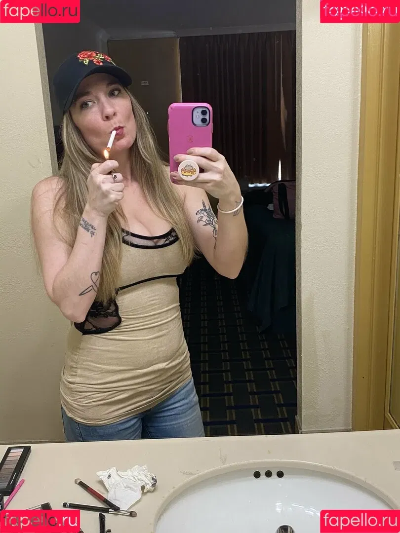 emmacantquit Onlyfans Photo Gallery 