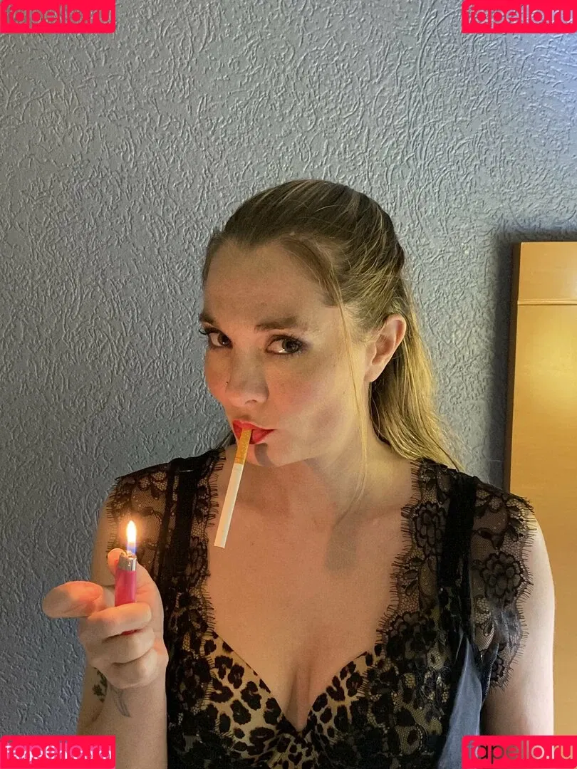 emmacantquit Onlyfans Photo Gallery 