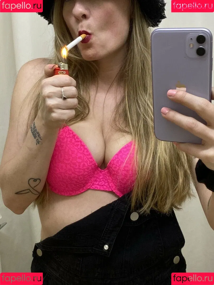 emmacantquit Onlyfans Photo Gallery 