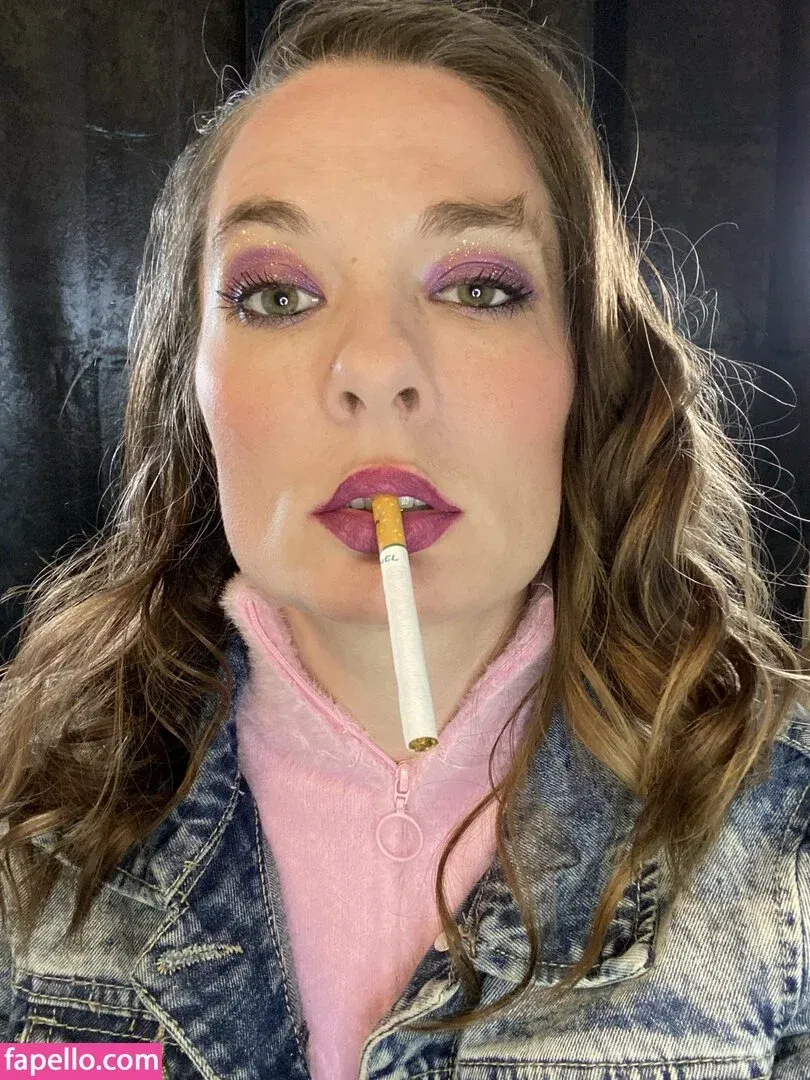 emmacantquit Onlyfans Photo Gallery 