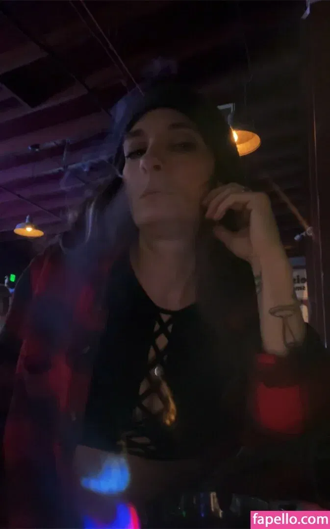 emmacantquit Onlyfans Photo Gallery 