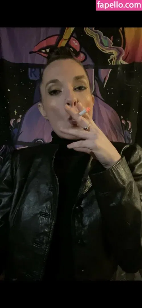 emmacantquit Onlyfans Photo Gallery 