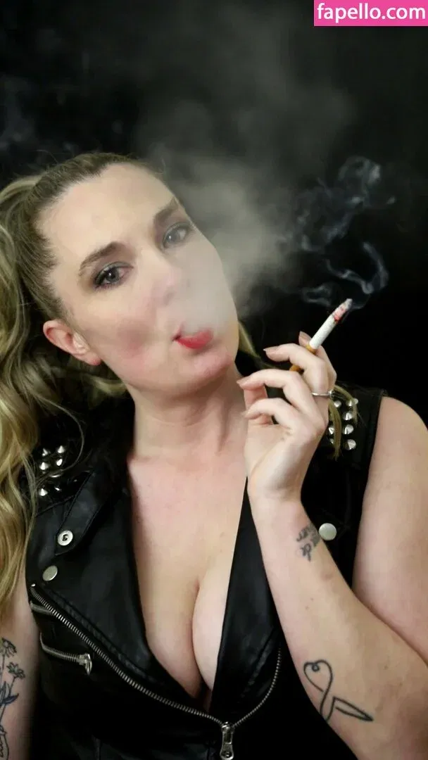 emmacantquit Onlyfans Photo Gallery 