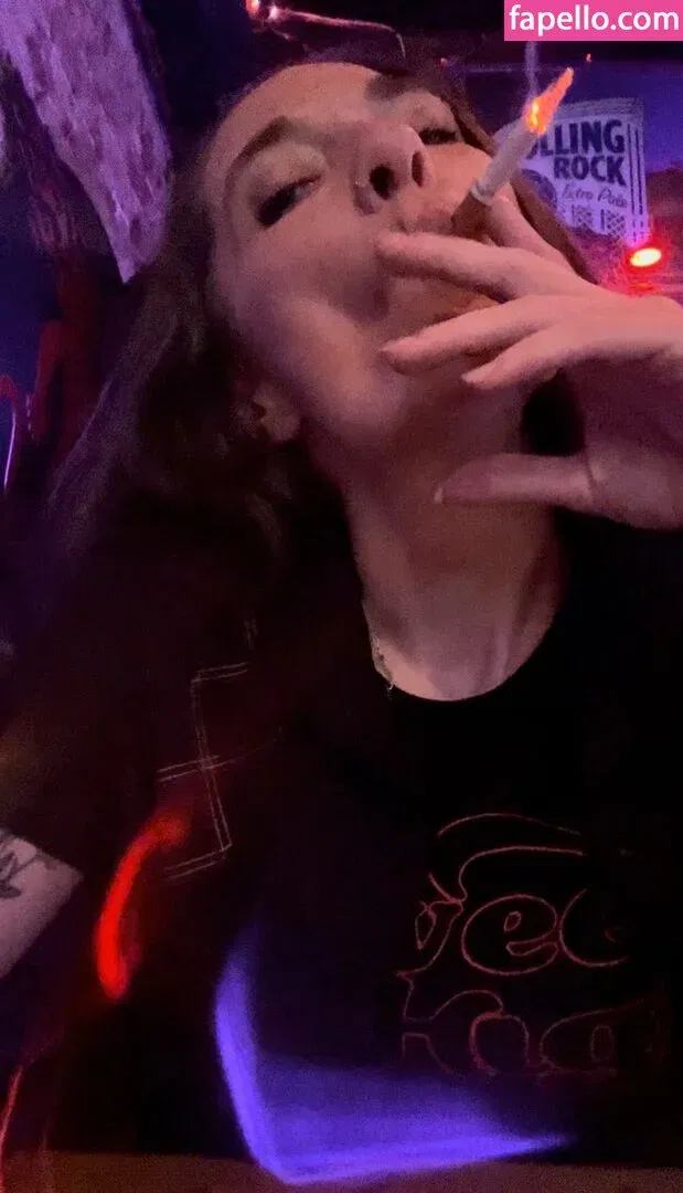 emmacantquit Onlyfans Photo Gallery 