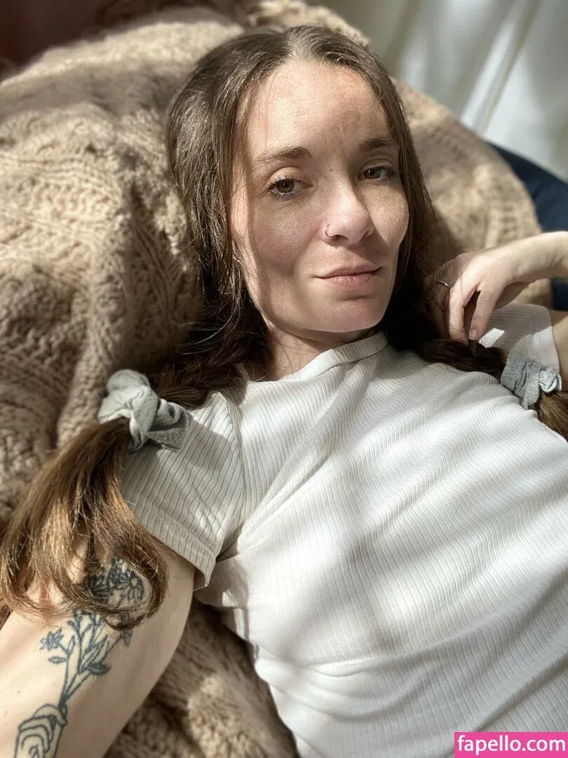 emmacantquit Onlyfans Photo Gallery 