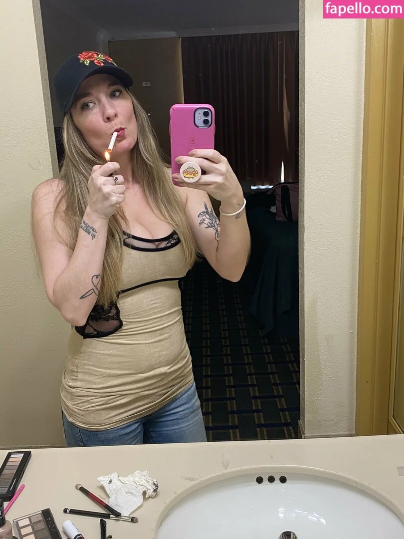 emmacantquit Onlyfans Photo Gallery 