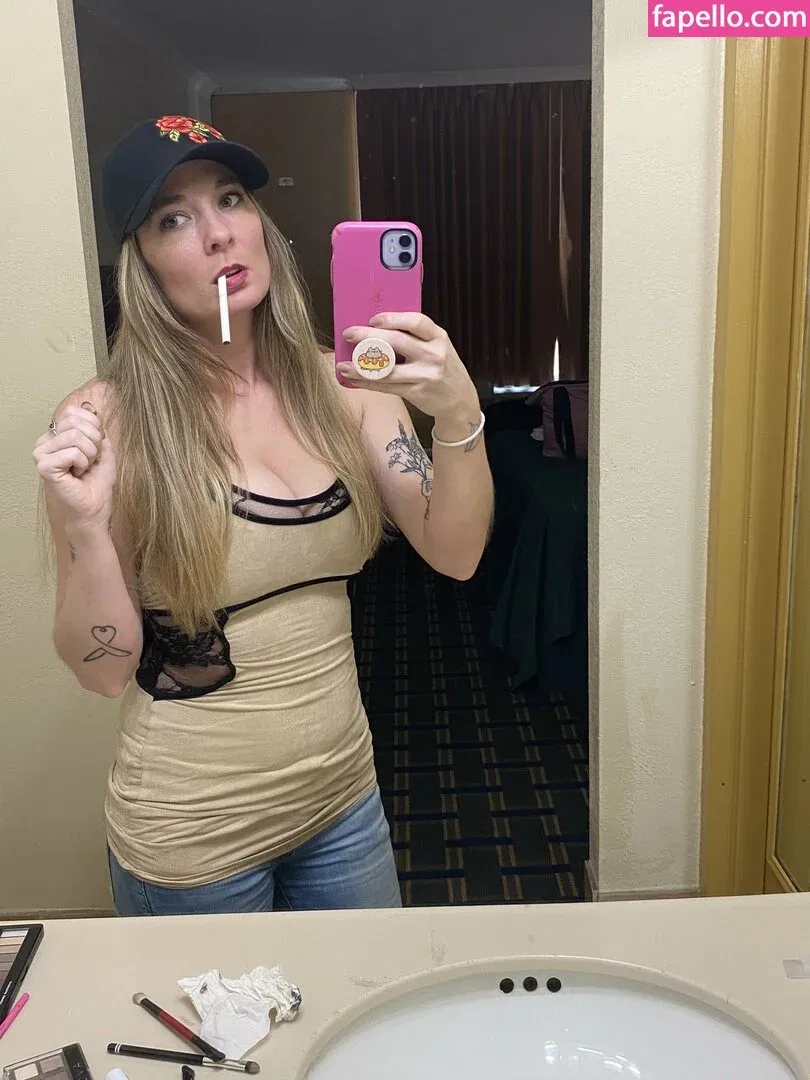 emmacantquit Onlyfans Photo Gallery 