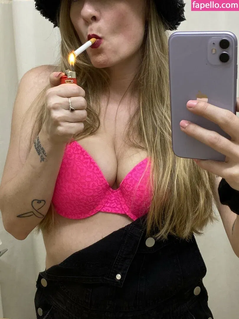 emmacantquit Onlyfans Photo Gallery 