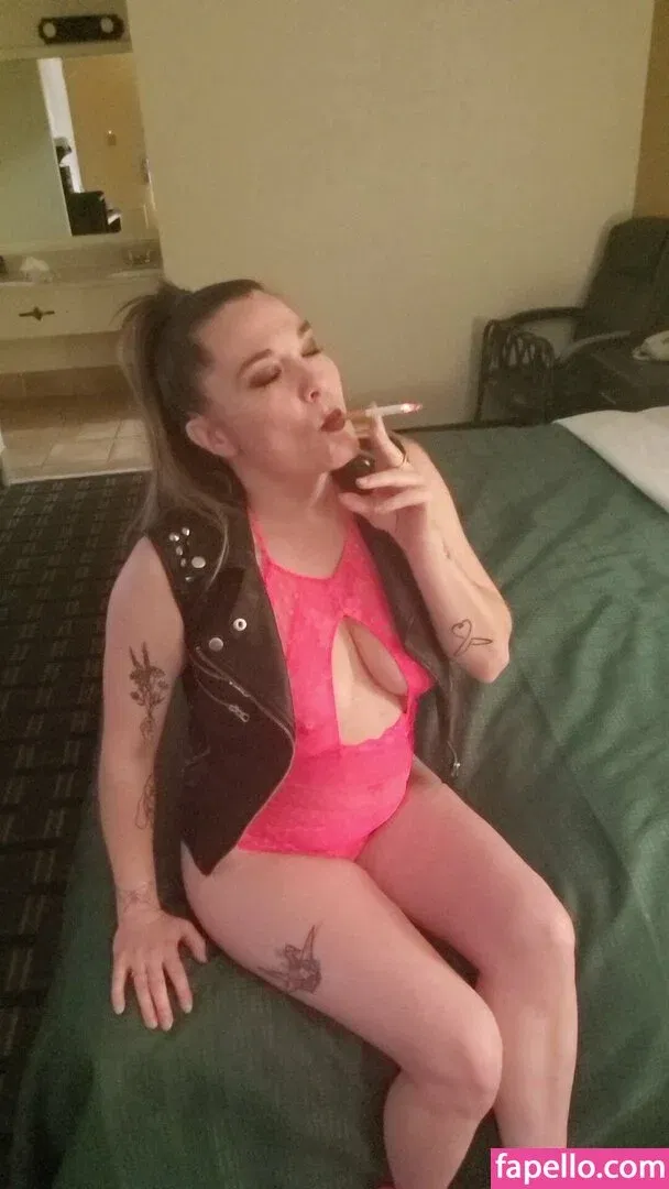 emmacantquit Onlyfans Photo Gallery 