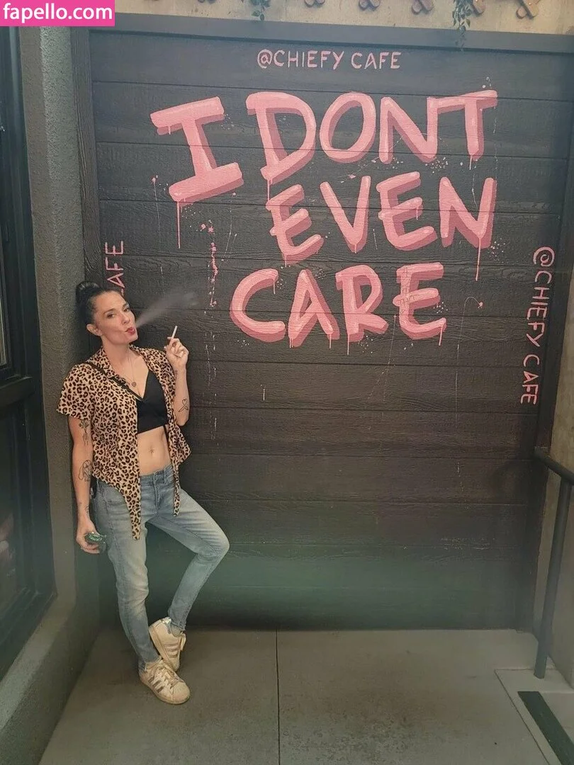 emmacantquit Onlyfans Photo Gallery 