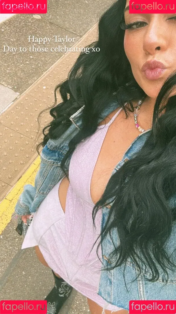 Amy Roseling Onlyfans Photo Gallery 