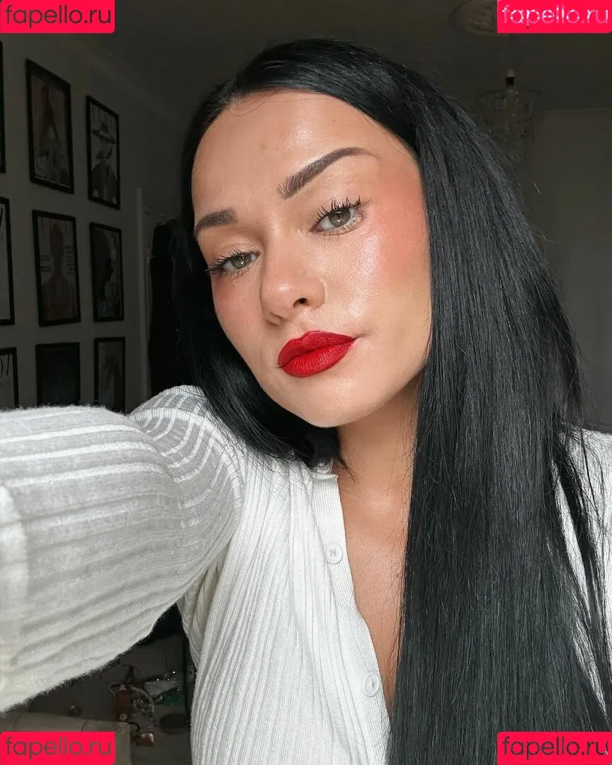 Amy Roseling Onlyfans Photo Gallery 